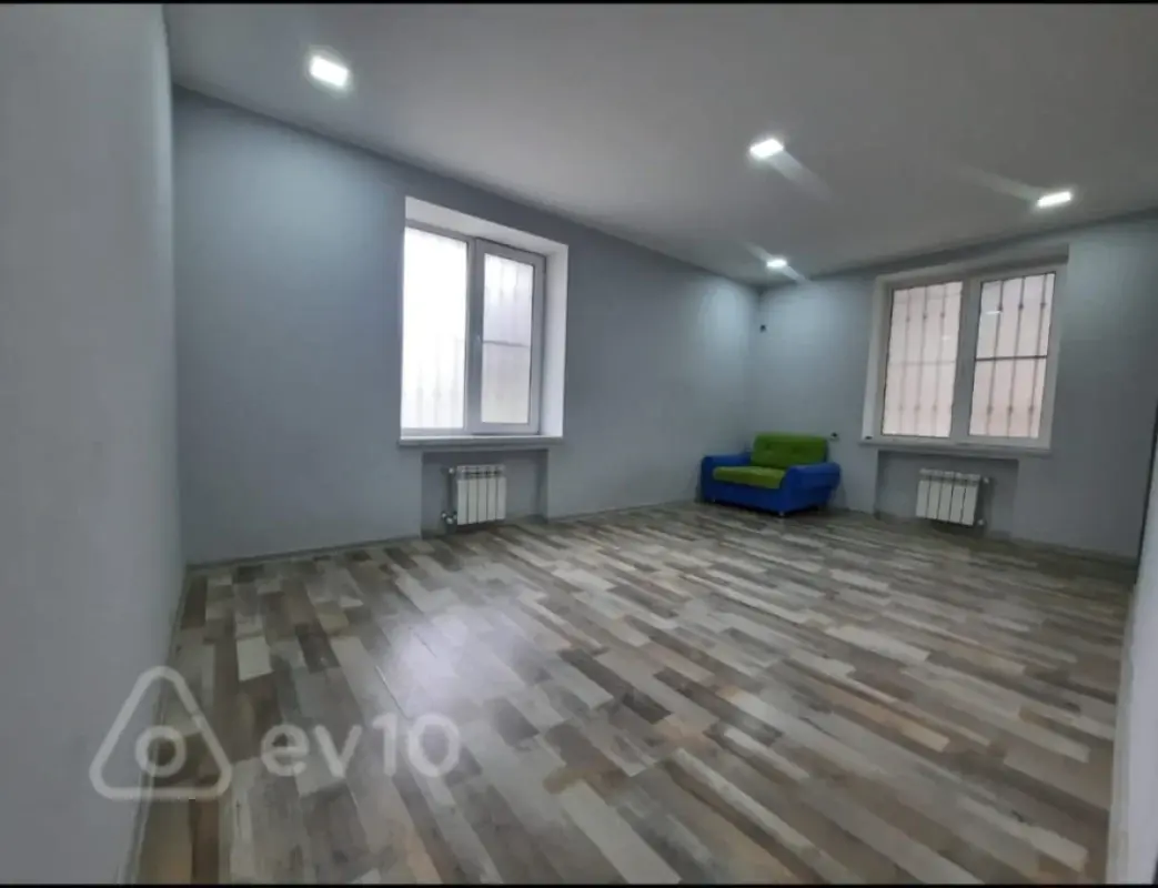 Kirayə verilir 1 otaqlı köhnə tikili 30 m²