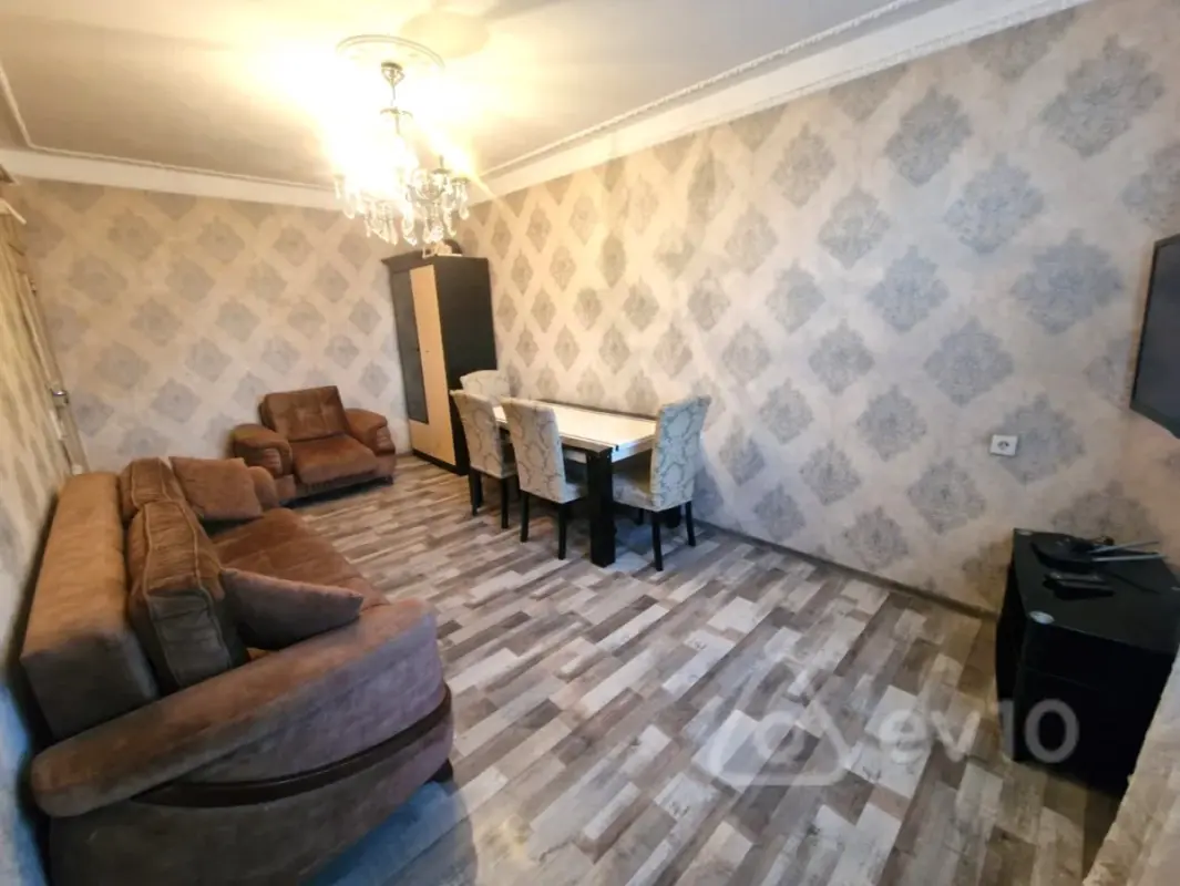 Kirayə verilir 3 otaqlı köhnə tikili 75 m²