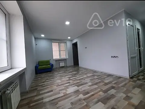 Kirayə verilir 1 otaqlı köhnə tikili 40 m² — Bakı, Nizami 1 otaq 40.00 m²