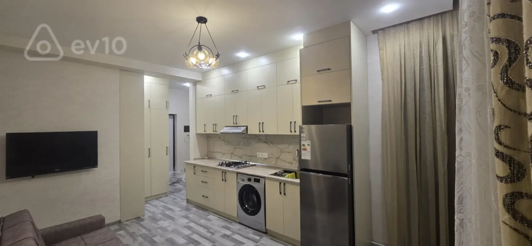 Kirayə verilir 2 otaqlı yeni tikili 50 m²