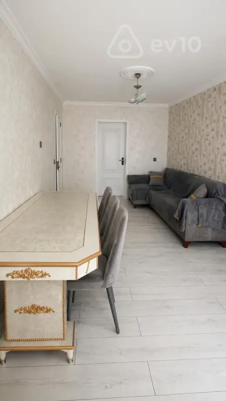 Kirayə verilir 2 otaqlı yeni tikili 60 m²