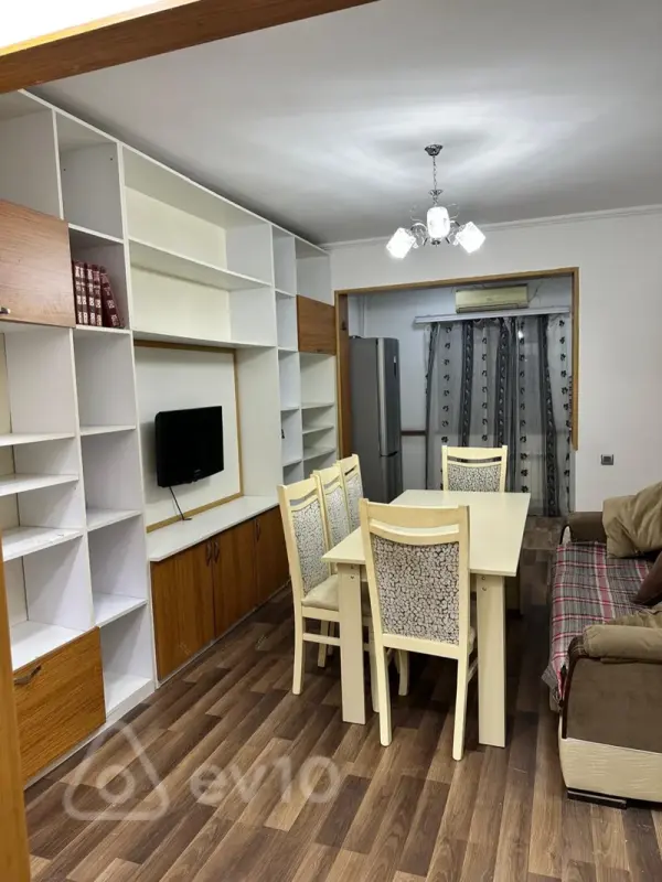 Kirayə verilir 3 otaqlı köhnə tikili 50 m²