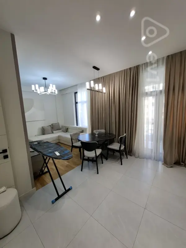 Kirayə verilir 3 otaqlı yeni tikili 80 m²