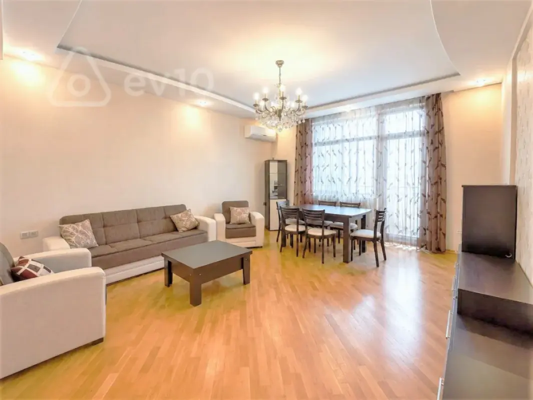 Kirayə verilir 3 otaqlı yeni tikili 145 m²