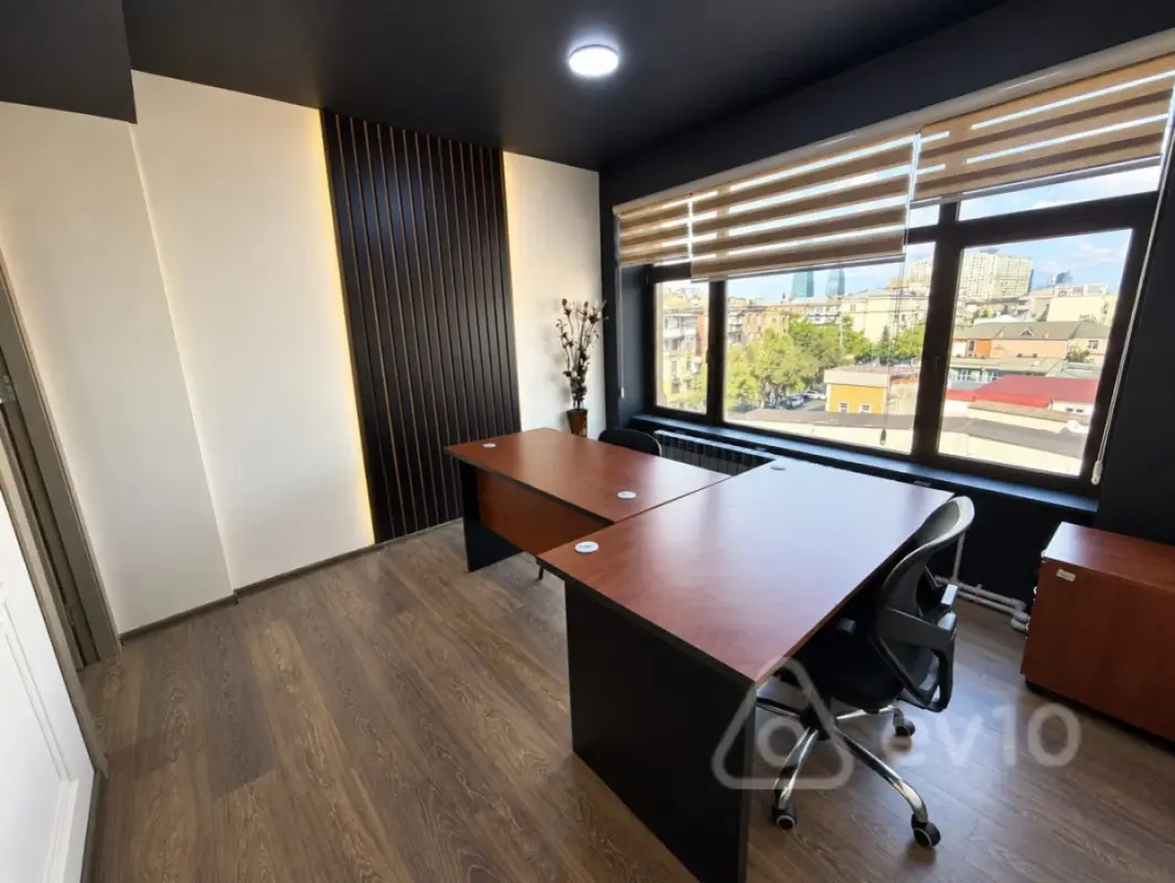 Kirayə verilir 2 otaqlı ofis 32 m²