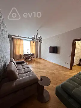 Satılır 2 otaqlı köhnə tikili 75 m² — Bakı, Yasamal 2 otaq 75.00 m²