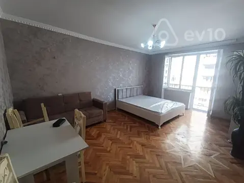 Kirayə verilir 1 otaqlı köhnə tikili 35 m² — Bakı, Yasamal 1 otaq 35.00 m²
