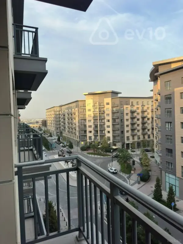 Kirayə verilir 3 otaqlı yeni tikili 100 m²