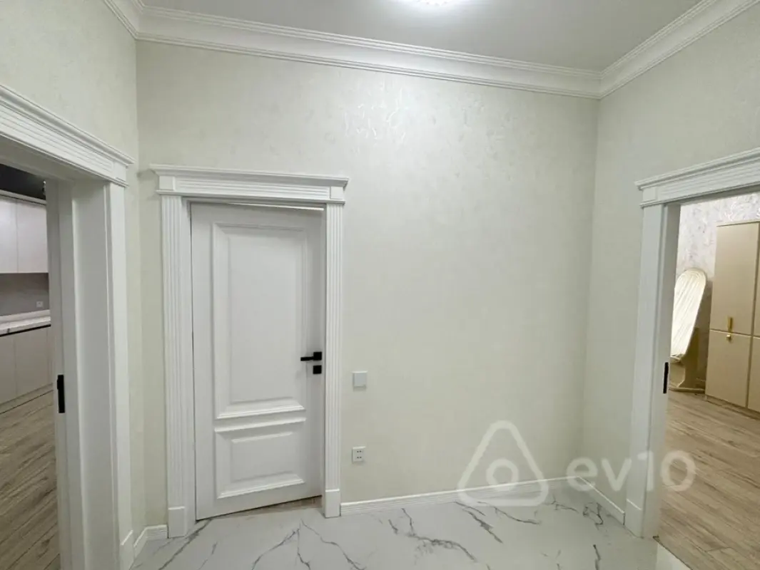Kirayə verilir 3 otaqlı yeni tikili 150 m²