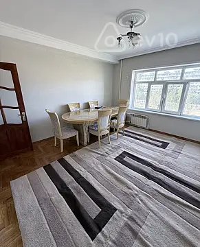 Kirayə verilir 3 otaqlı köhnə tikili 70 m² — Bakı, Nizami 3 otaq 70.00 m²