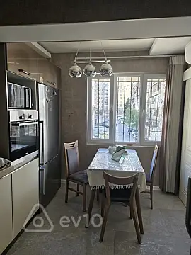 Kirayə verilir 1 otaqlı köhnə tikili 40 m² — Bakı, Yasamal 1 otaq 40.00 m²