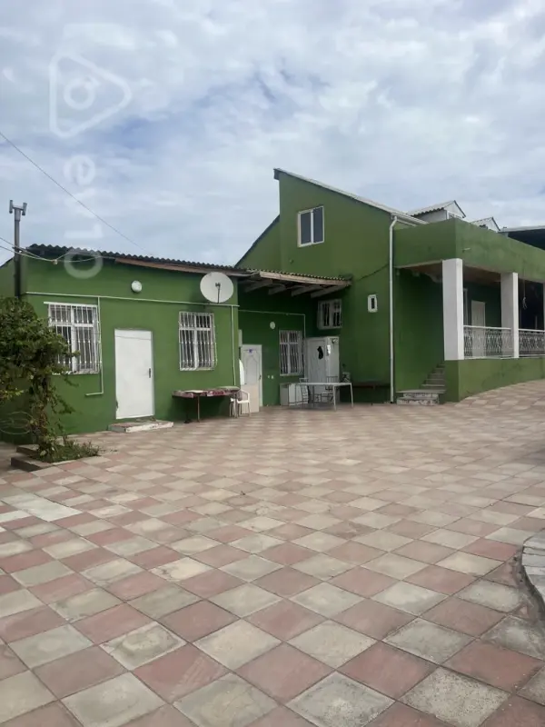Satılır 5 otaqlı həyət evi 12 m²