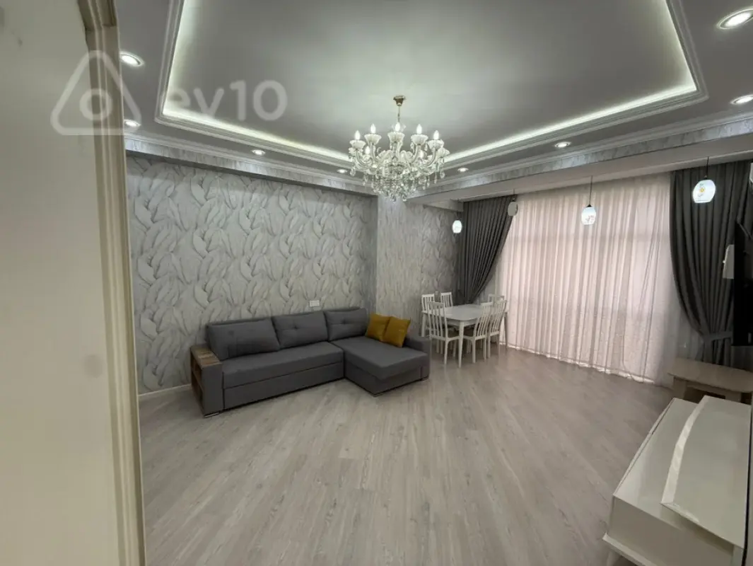Kirayə verilir 3 otaqlı yeni tikili 120 m²