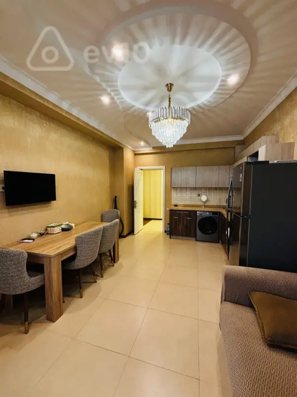 Kirayə verilir 2 otaqlı yeni tikili 100 m²