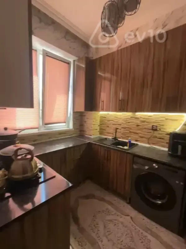 Kirayə verilir 2 otaqlı yeni tikili 70 m²