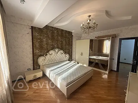 Kirayə verilir 3 otaqlı yeni tikili 130 m² — Bakı, Nərimanov 3 otaq 130.00 m²