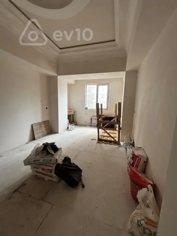 Satılır mənzil 76 m²