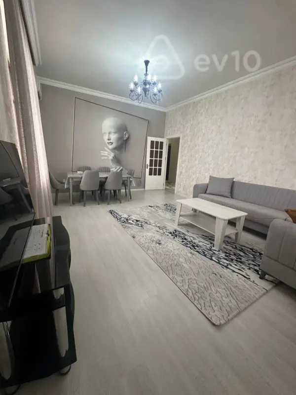 Kirayə verilir 2 otaqlı yeni tikili 70 m²