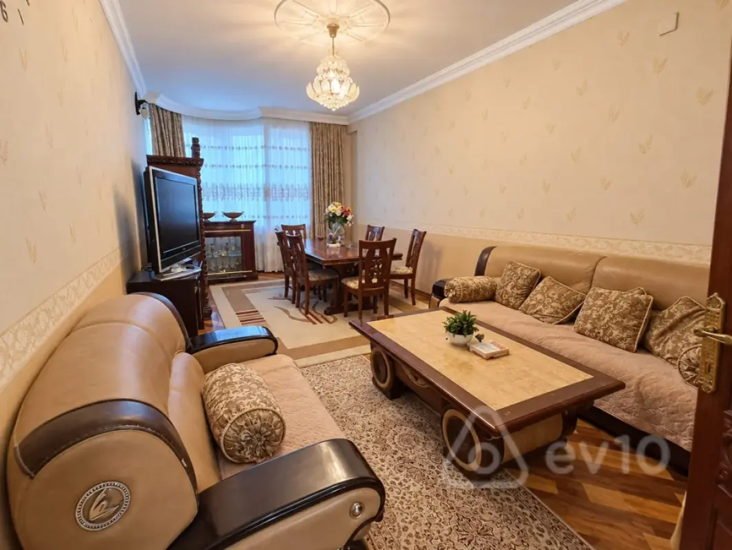 Satılır 3 otaqlı yeni tikili 115 m²