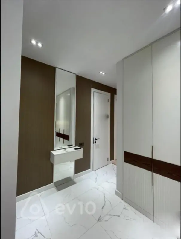 Satılır 3 otaqlı yeni tikili 102 m²