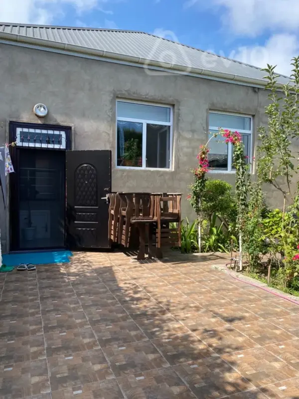 Satılır 5 otaqlı həyət evi 130 m²