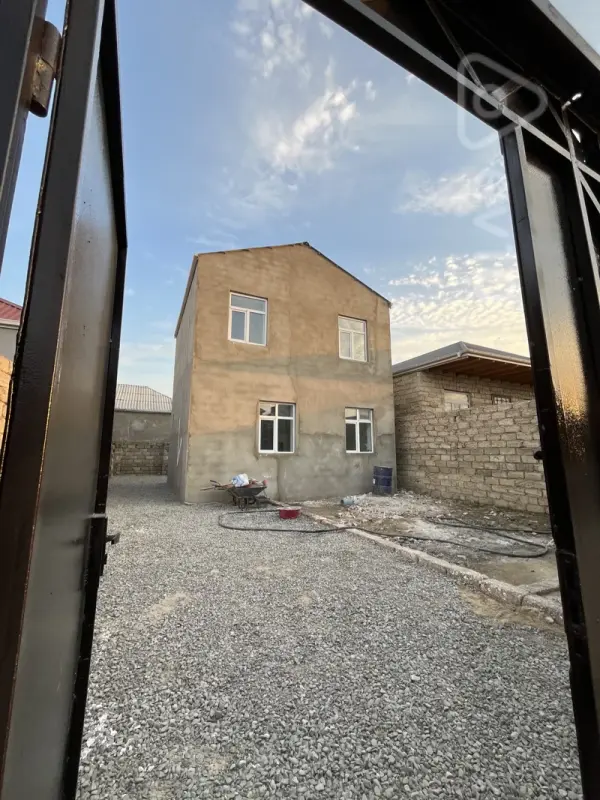 Satılır 3 otaqlı həyət evi 84 m²