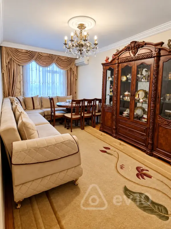 Satılır 3 otaqlı köhnə tikili 70 m²
