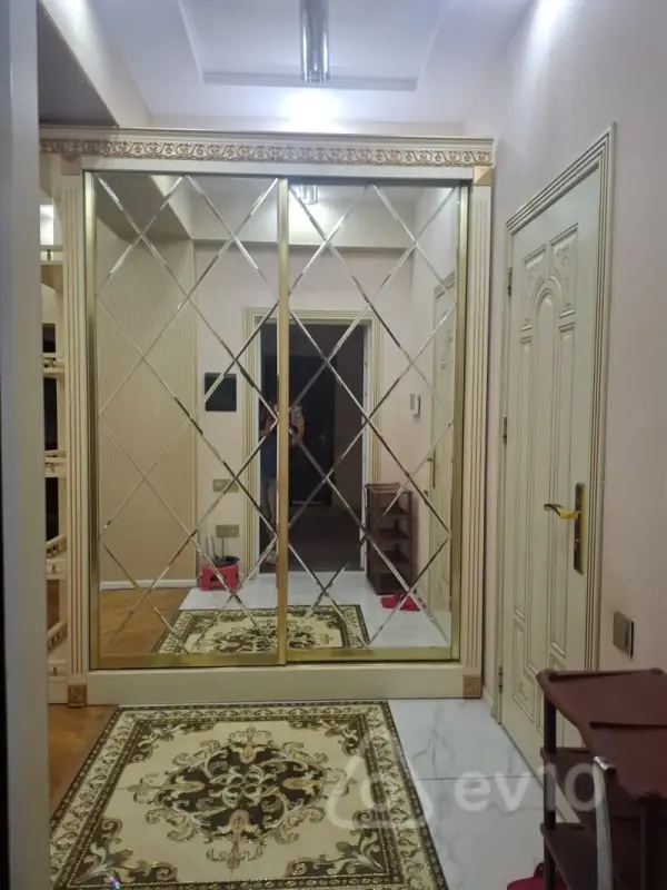 Kirayə verilir 3 otaqlı yeni tikili 85 m²