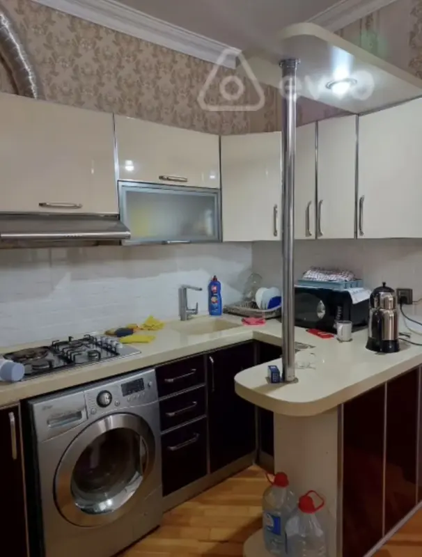 Kirayə verilir 3 otaqlı yeni tikili 90 m²
