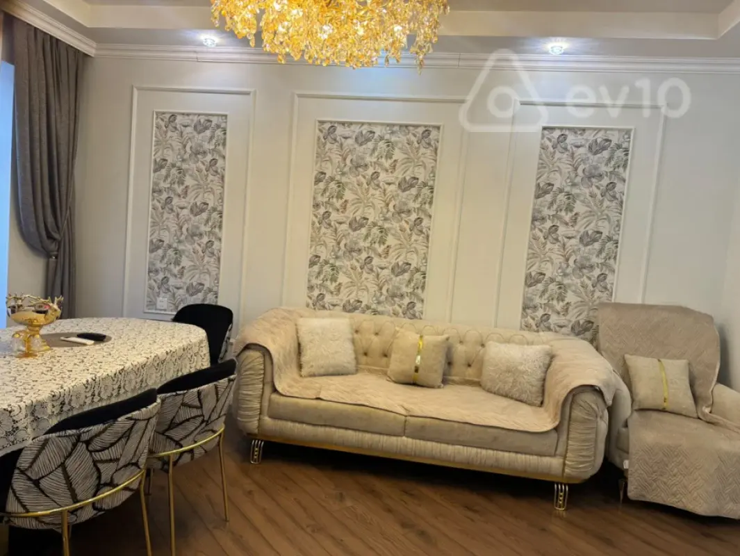 Kirayə verilir 2 otaqlı həyət evi 70 m²