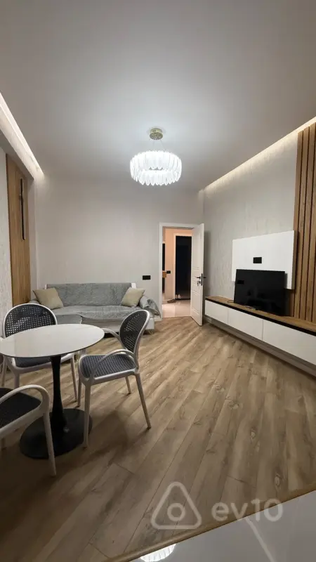 Kirayə verilir 2 otaqlı yeni tikili 58 m²