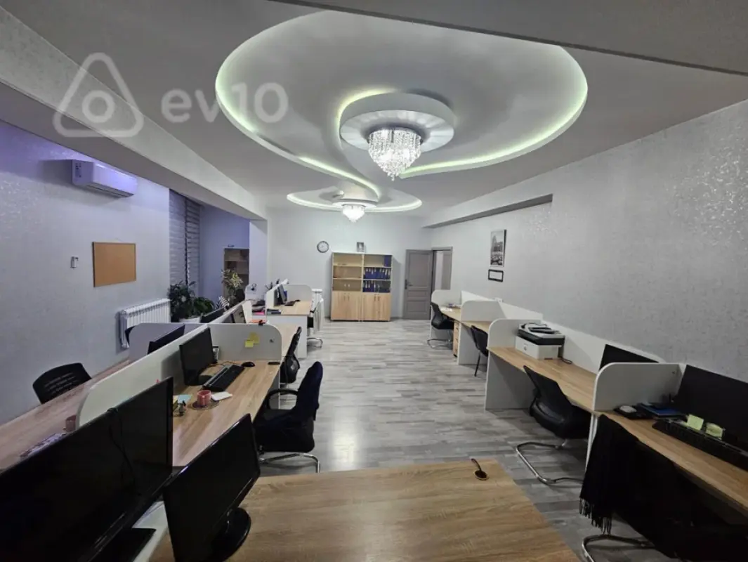 Kirayə verilir 4 otaqlı ofis 175 m²