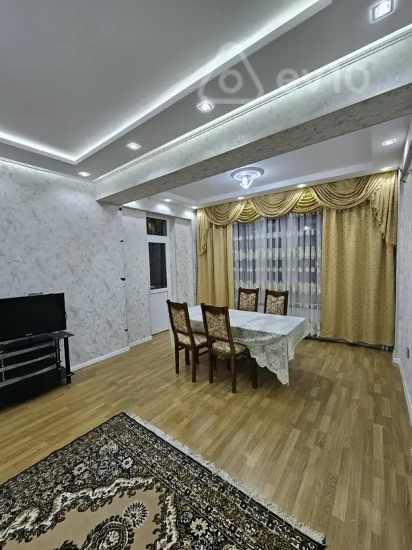 Kirayə verilir 2 otaqlı yeni tikili 65 m²