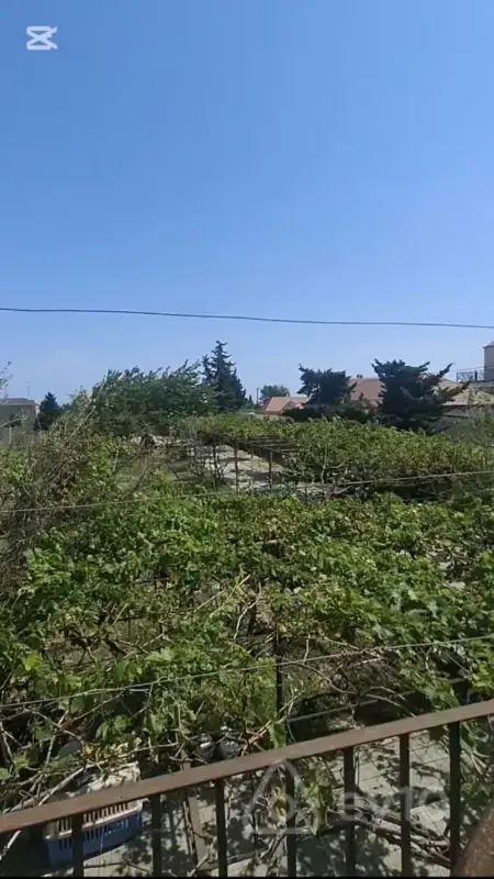 Satılır 6 otaqlı həyət evi 612 m²