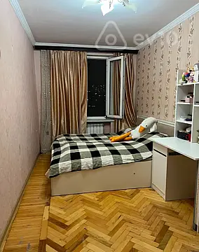 Kirayə verilir 3 otaqlı köhnə tikili 69 m² — Bakı, Nizami 3 otaq 69.00 m²
