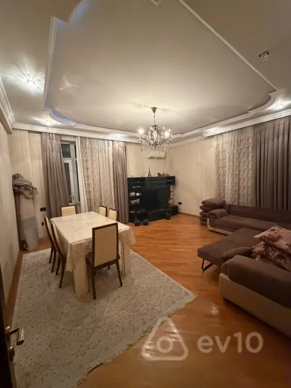 Kirayə verilir 2 otaqlı yeni tikili 100 m²