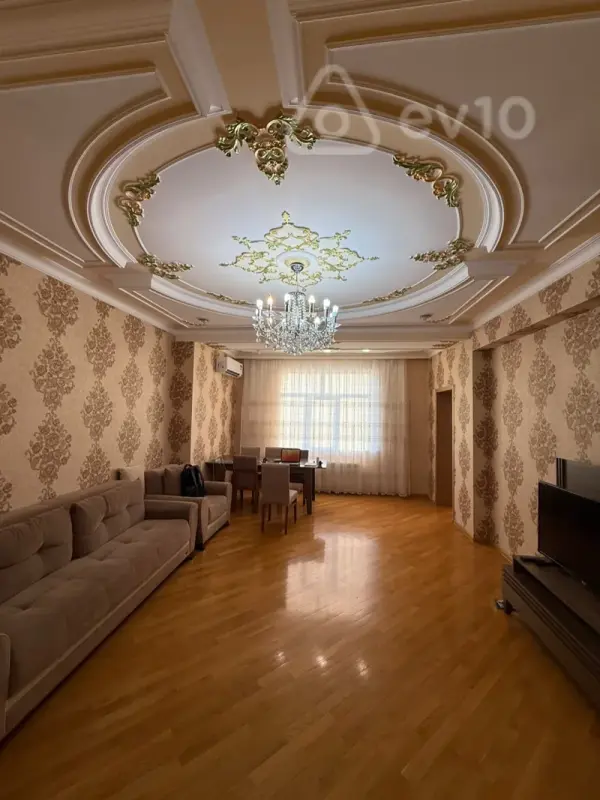 Kirayə verilir 4 otaqlı yeni tikili 159 m²