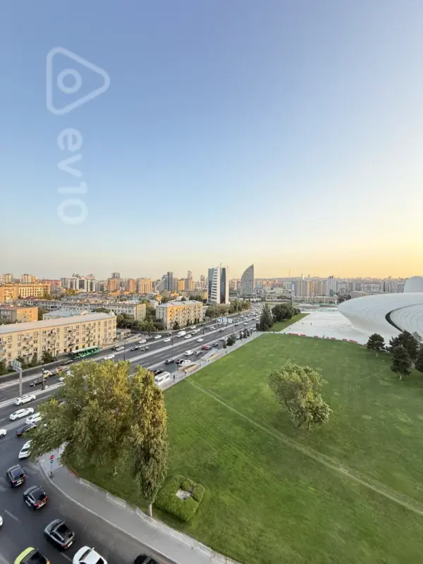 Satılır 4 otaqlı yeni tikili 176 m²