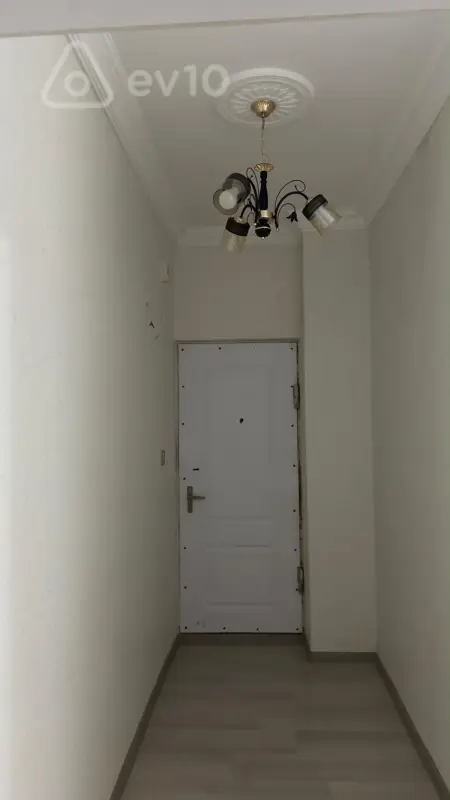 Satılır 1 otaqlı köhnə tikili 48 m²