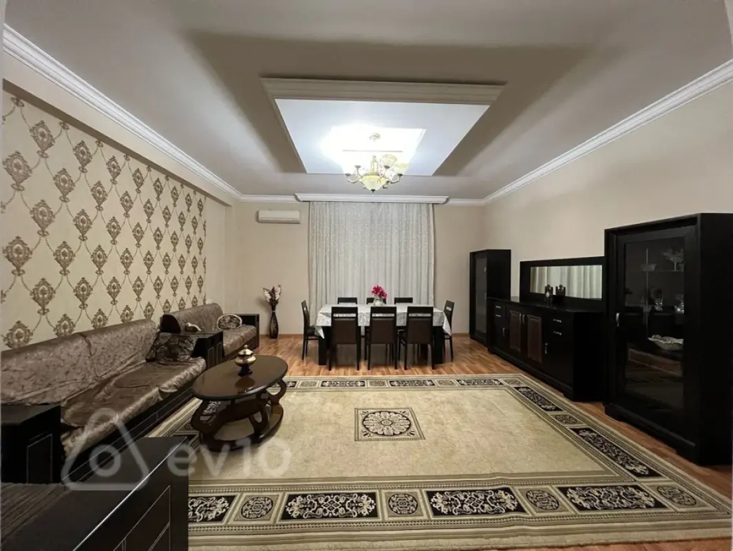 Satılır 3 otaqlı yeni tikili 110 m²