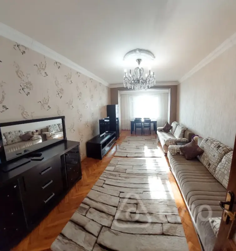 Kirayə verilir 3 otaqlı köhnə tikili 90 m²