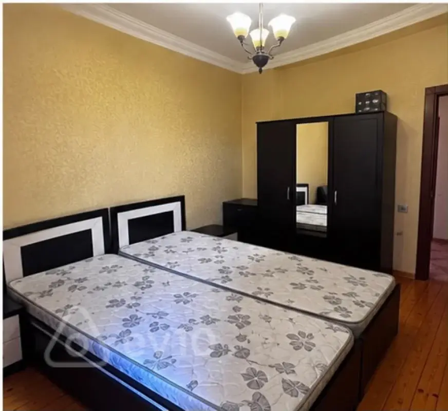 Kirayə verilir 2 otaqlı yeni tikili 65 m²