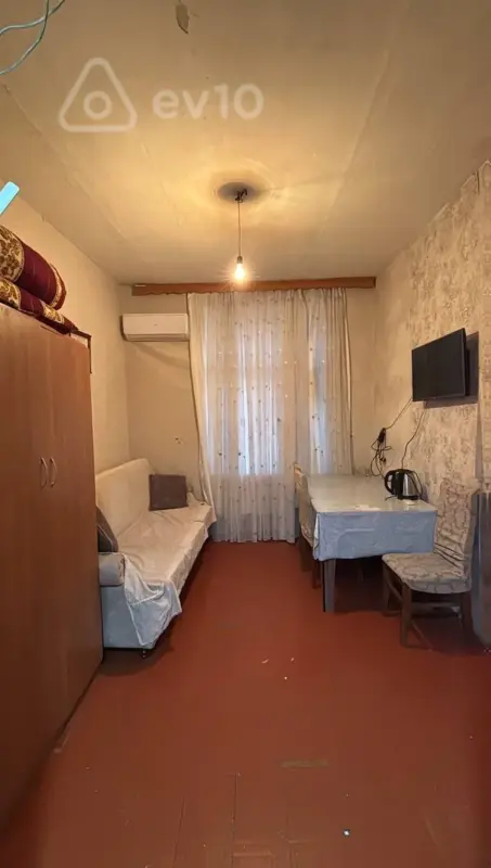 Kirayə verilir 2 otaqlı köhnə tikili 45 m²