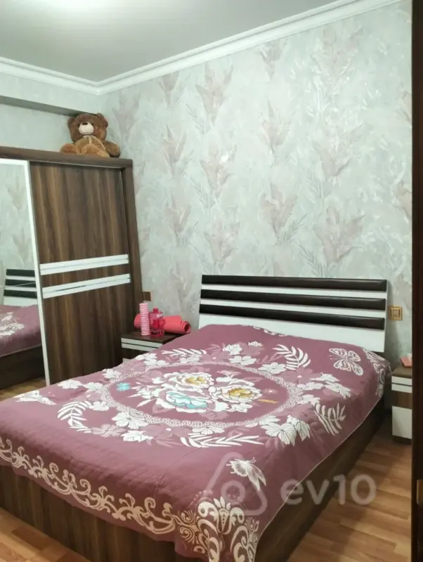 Kirayə verilir 2 otaqlı yeni tikili 70 m²