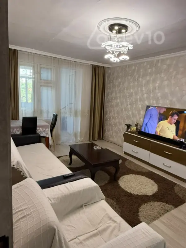 Satılır 2 otaqlı köhnə tikili 55 m²