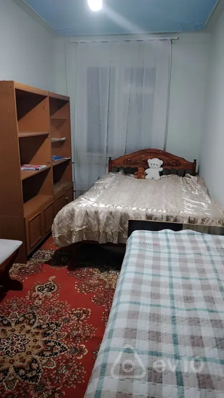Kirayə verilir 3 otaqlı köhnə tikili 110 m²