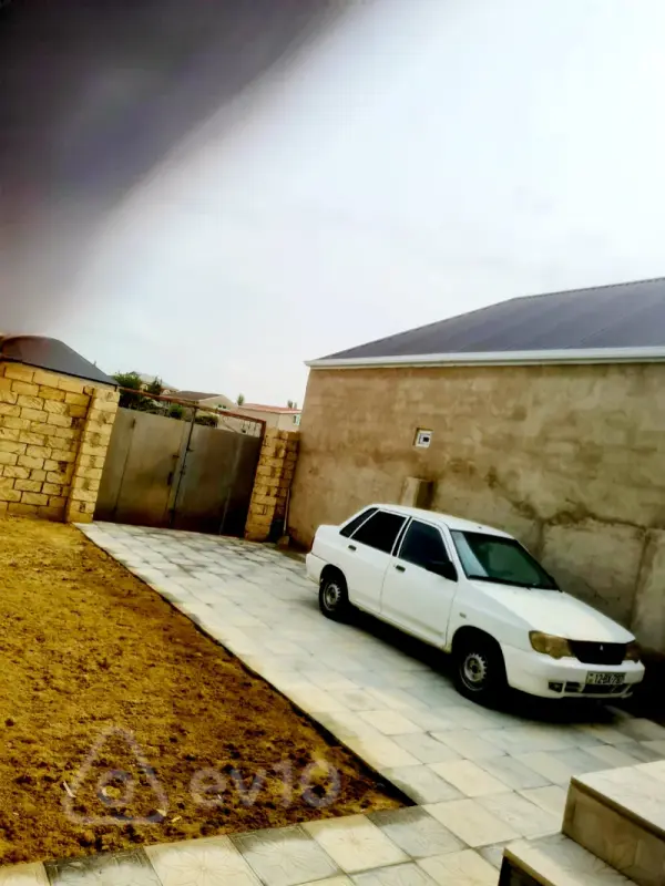 Satılır 2 otaqlı həyət evi 64 m²