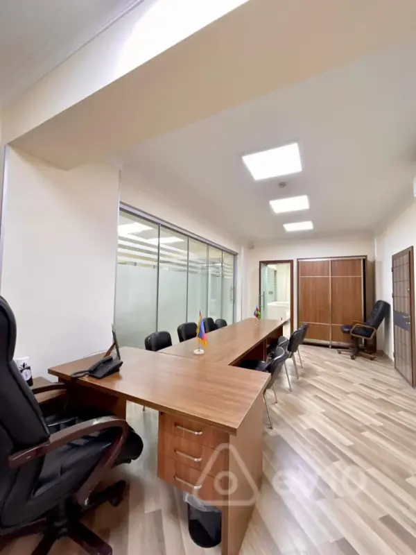 Kirayə verilir mənzil 400 m²