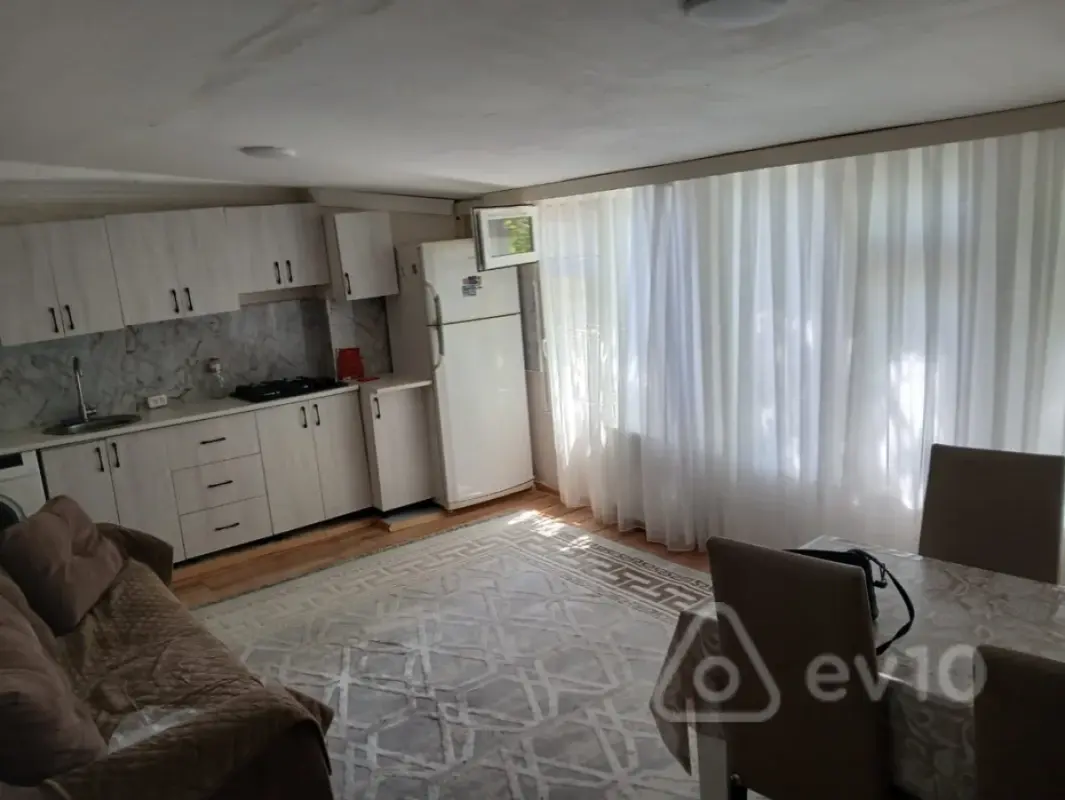 Kirayə verilir 4 otaqlı həyət evi 70 m²