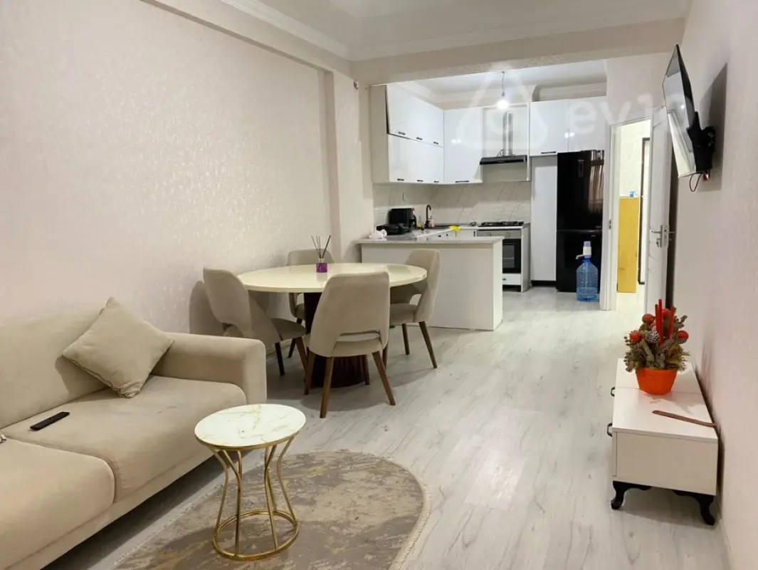 Kirayə verilir 3 otaqlı yeni tikili 76 m²